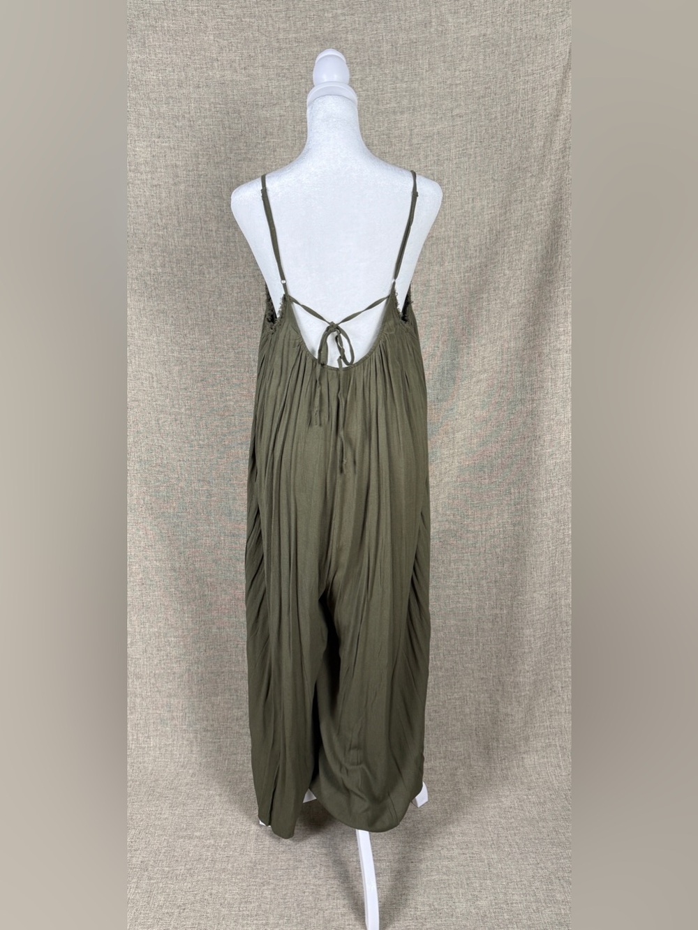 Wishlist Olive Wide-leg Gauzey Jumpsuit - Picture 4 of 6